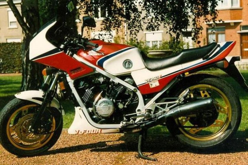 Honda vf750f Custom