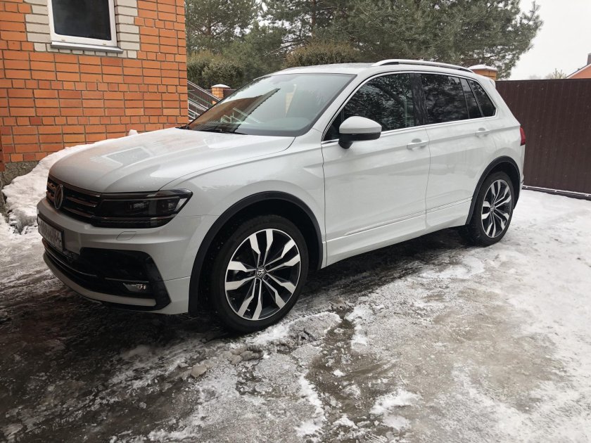 R18 Tiguan 2