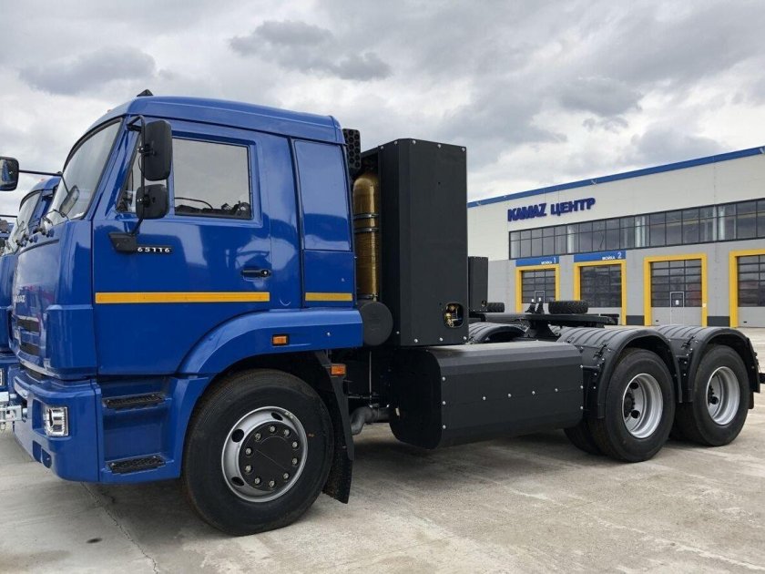 КАМАЗ-65116 седельный тягач
