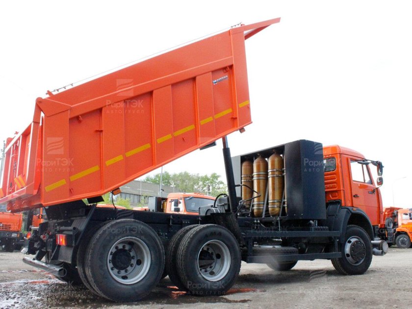 Самосвал КАМАЗ 65115-37