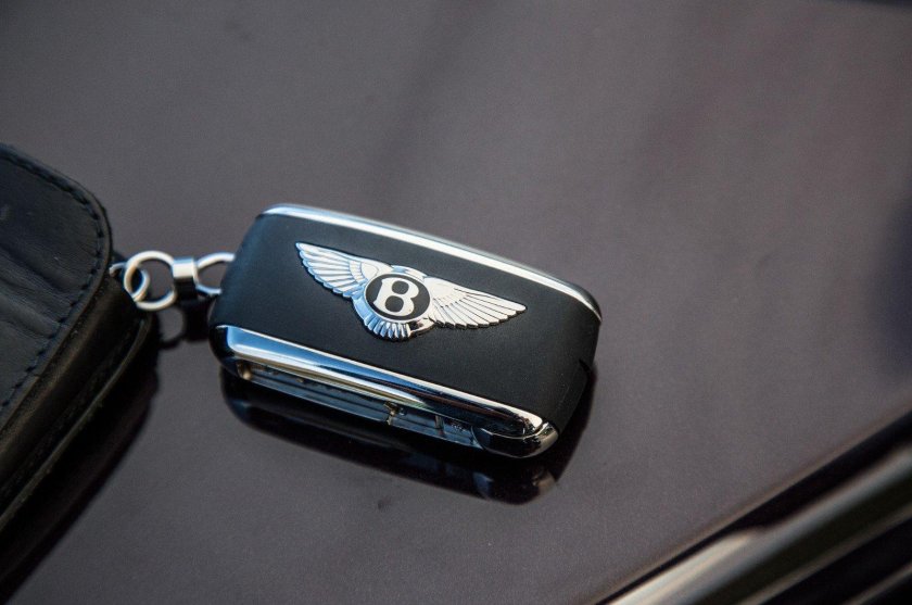 Выкидной ключ Бентли