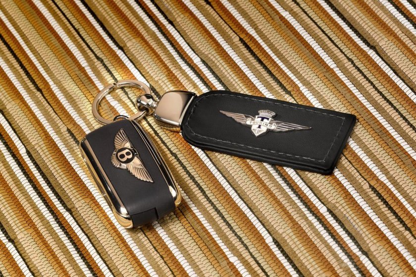 Ключ от Бентли Континенталь