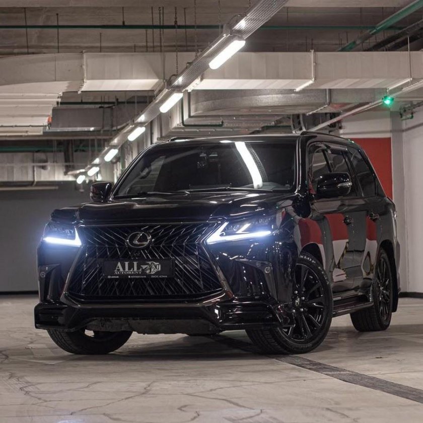 Audi rs6 avant 2022 с боксом