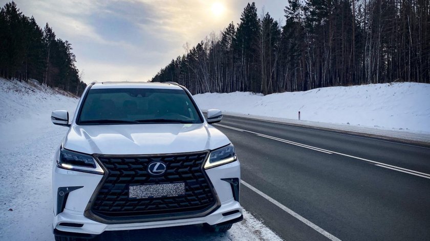 Lexus LX 570 Heritage Black Vision