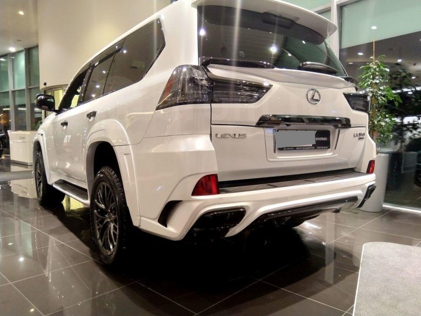 Lexus LX 570 Heritage Black Vision v8