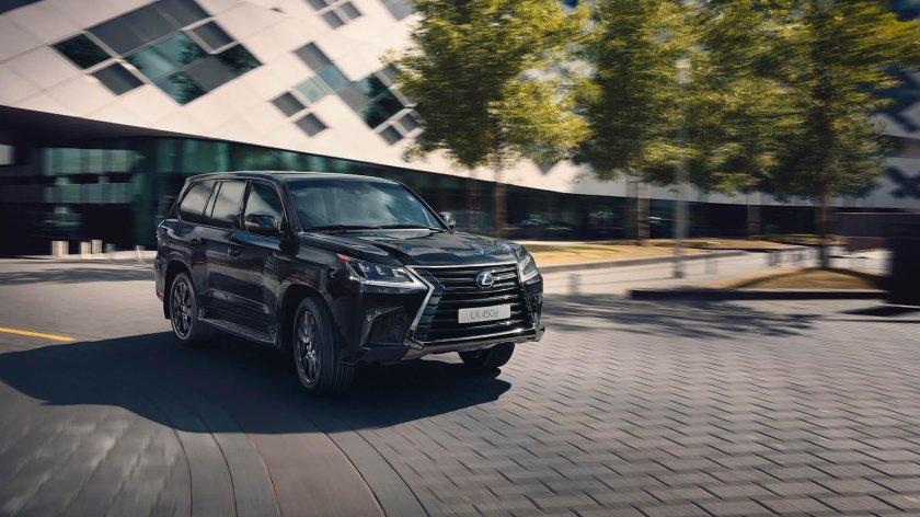 Lexus 570 Black Vision