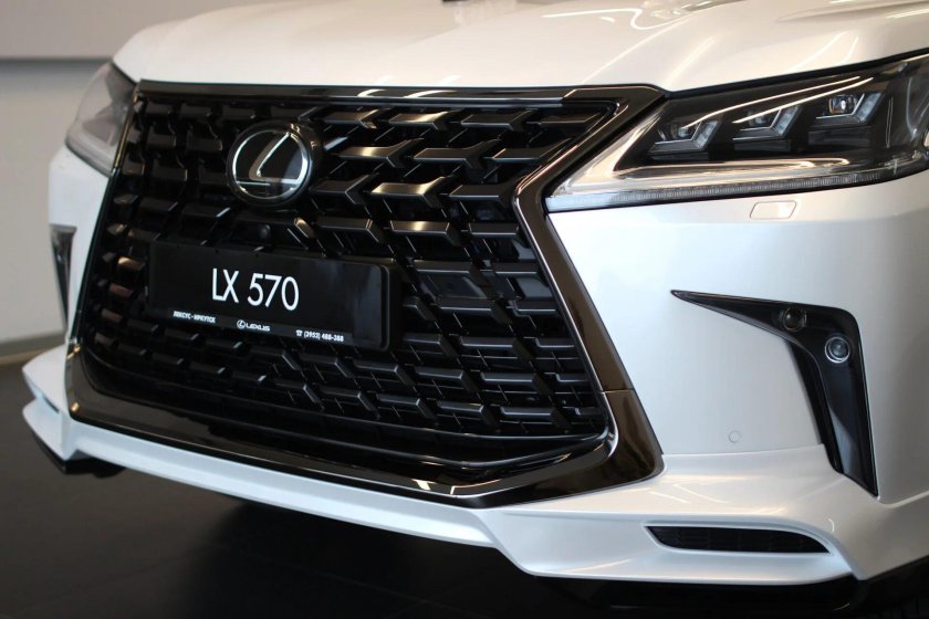 Lexus LX 570 Heritage Black Vision v8