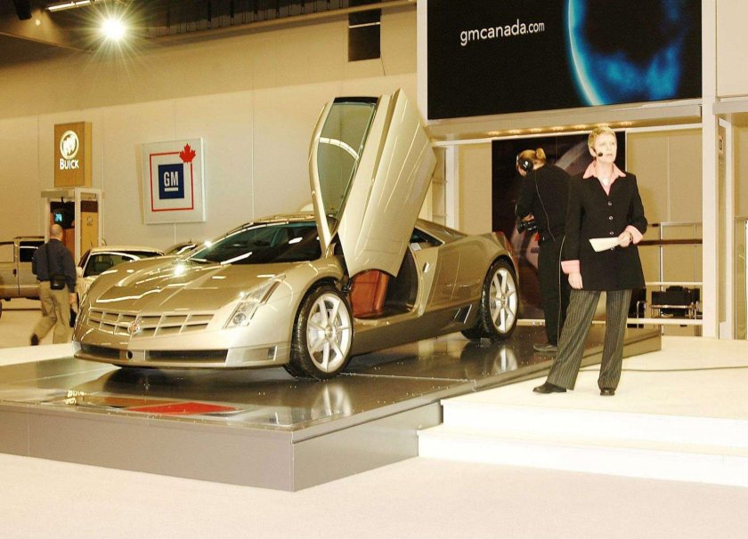 Cadillac cien 2002 года
