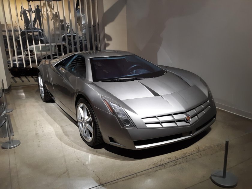 Кадиллак cien