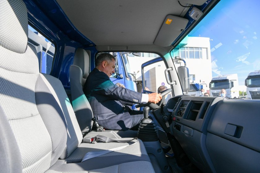 КАМАЗ компас 9