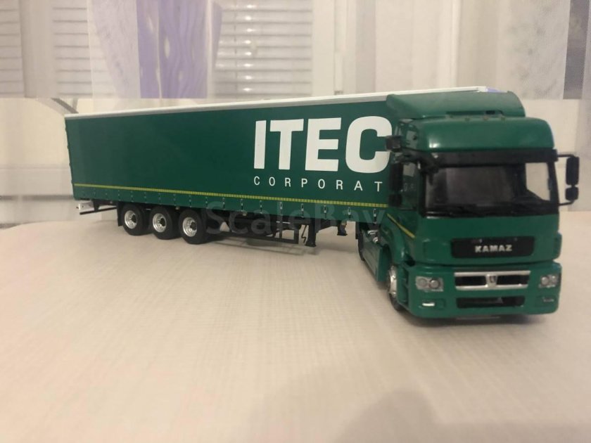 КАМАЗ-5490 С полуприцепом НЕФАЗ-93341