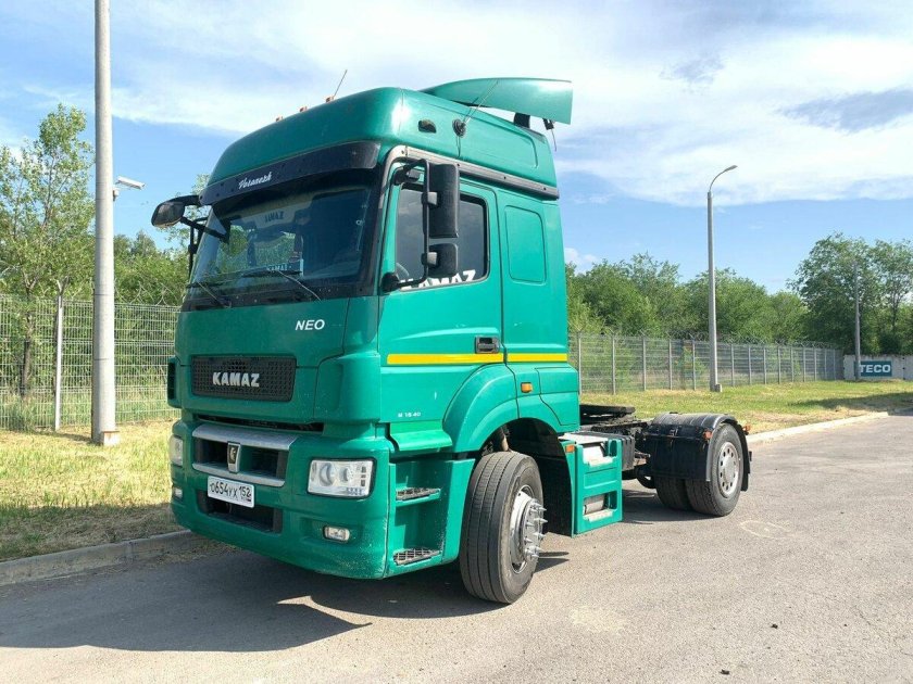 КАМАЗ 5490 зеленый Нео ИТЕКО