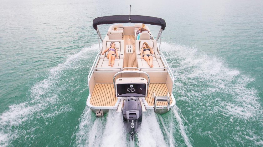 Катер круизный «San Runner”