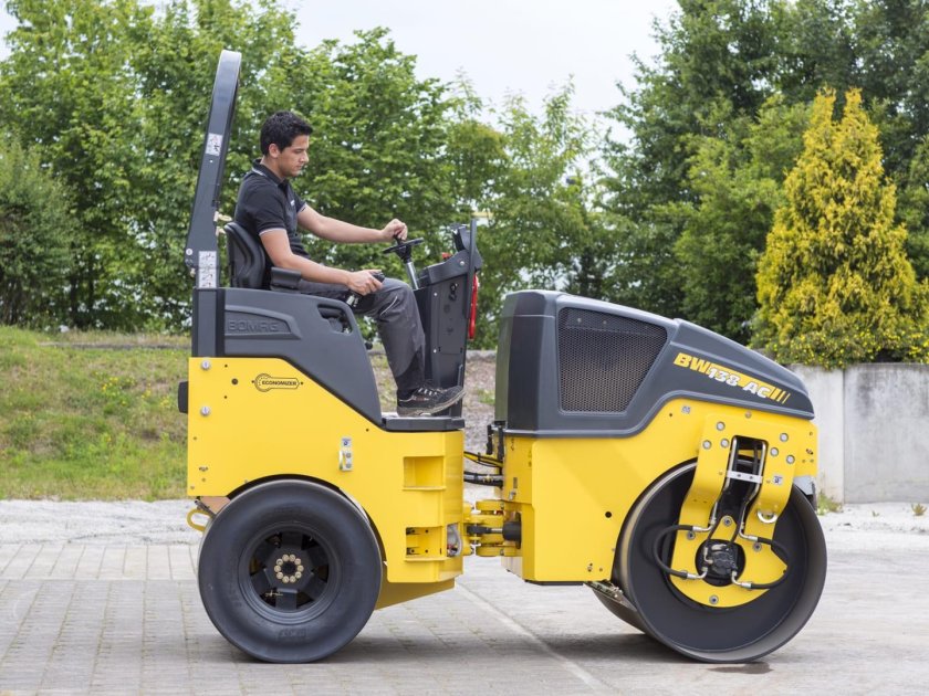 Bomag bw138