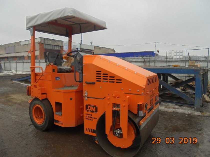 Каток тротуарный вибрационный DM-03-VD