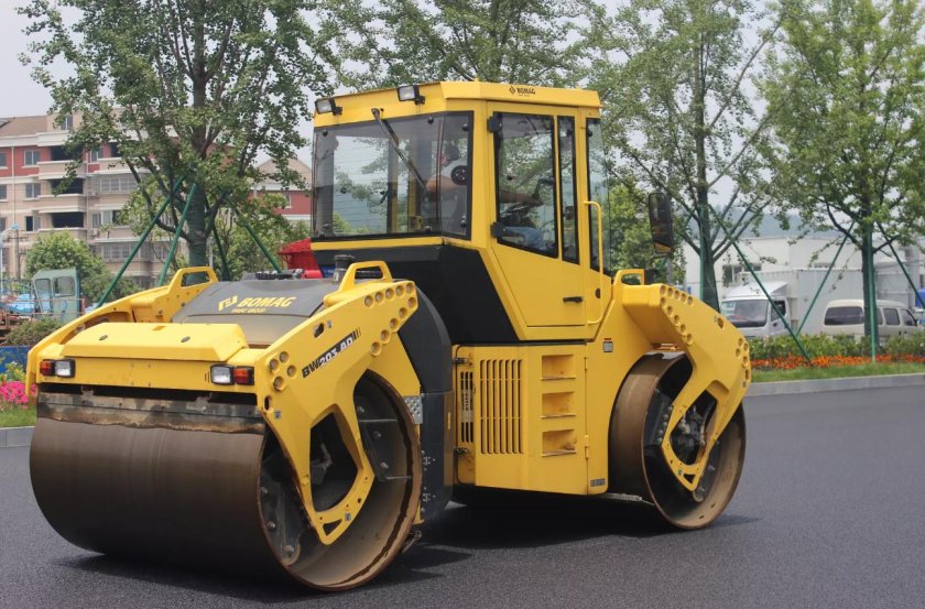 Bomag BW 203 ad-4