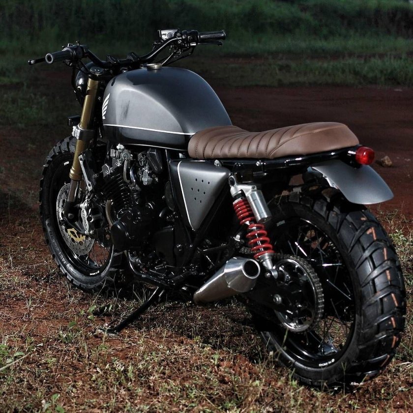 Honda CB 400 Cafe Racer