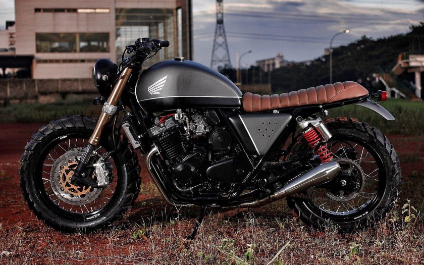 Honda CB 400 Cafe Racer