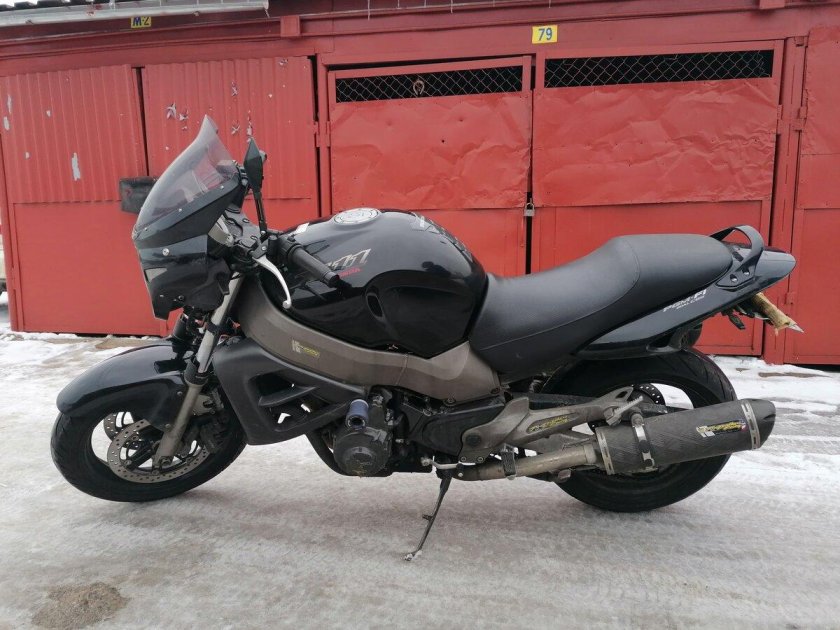 Мотоцикл Хонда х11