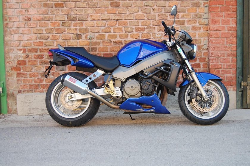 Honda x11 выхлоп