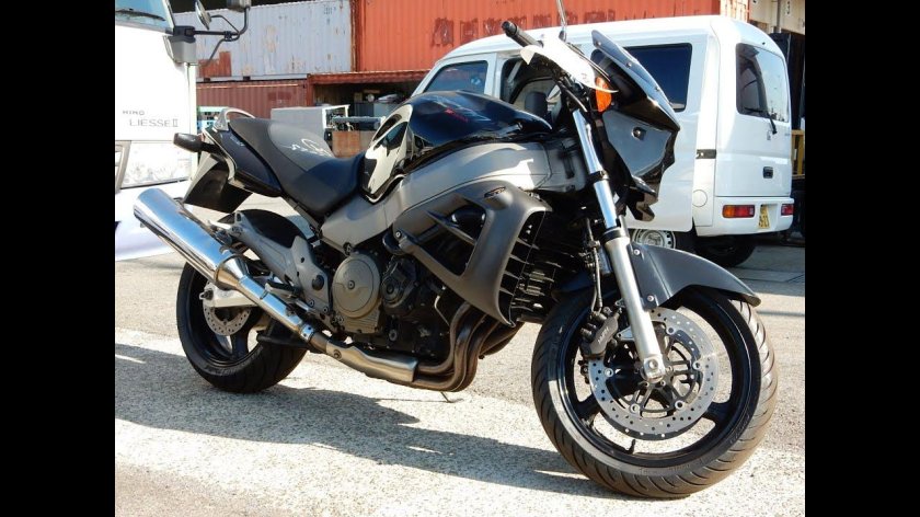 Мотоцикл Хонда х11