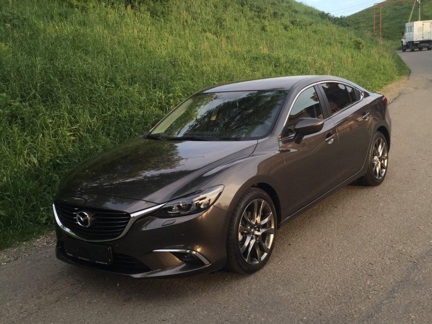 Мазда 6 темно коричневая
