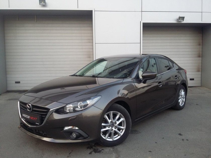 Мазда 3 седан коричневая