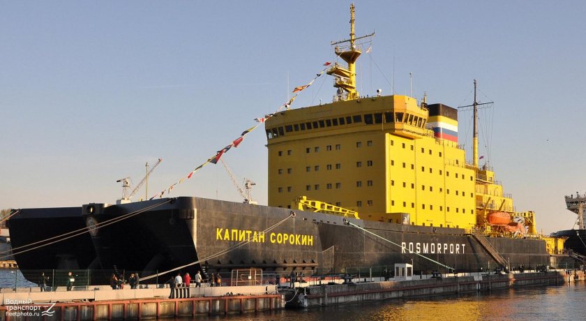 Ледокол "Капитан Сорокин" в Санкт-Петербурге