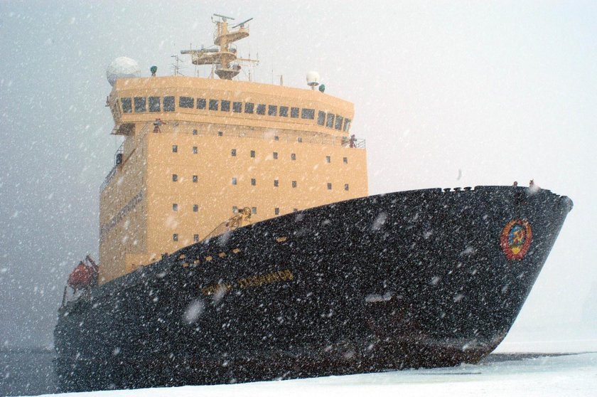 Ледокол Ленинград ДВМП