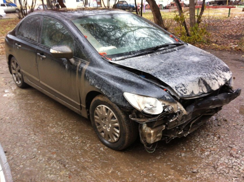 Хонда Цивик 2008 битый