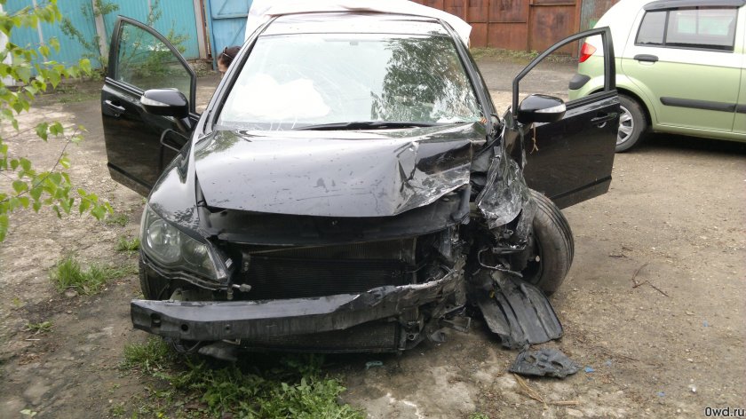 Разбитая Хонда Торнео