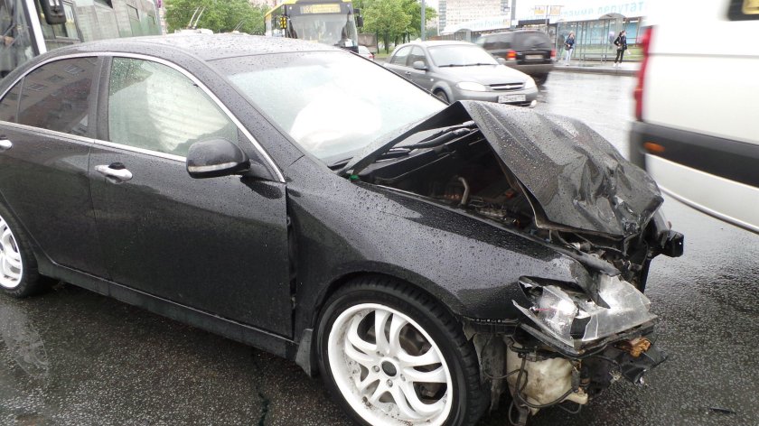 Хонда Аккорд 7 после ДТП