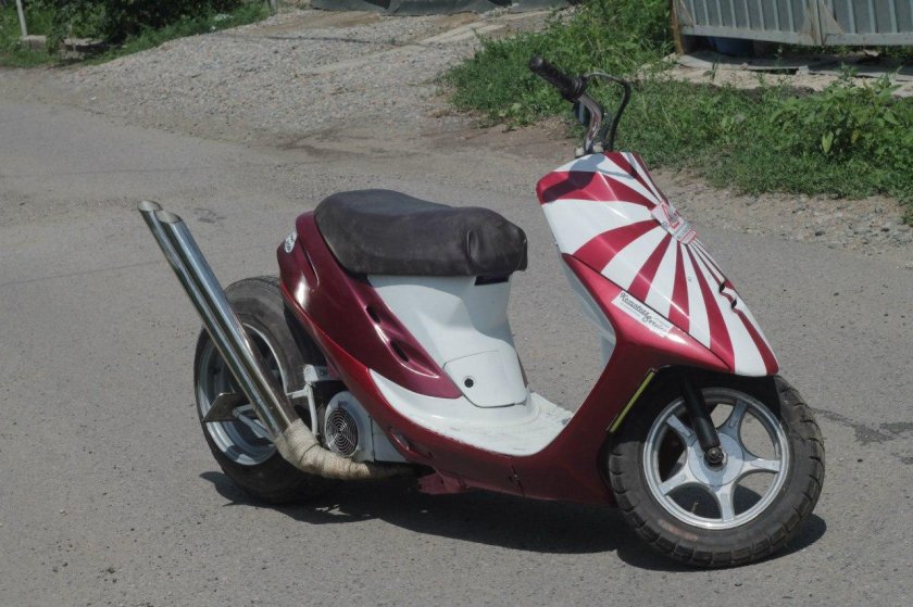 Скутер Honda Dio 27