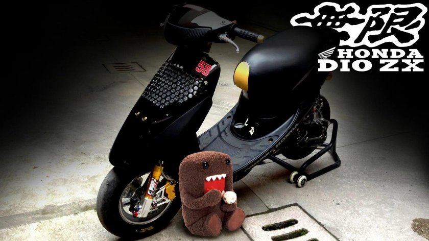 Honda Dio Stunt