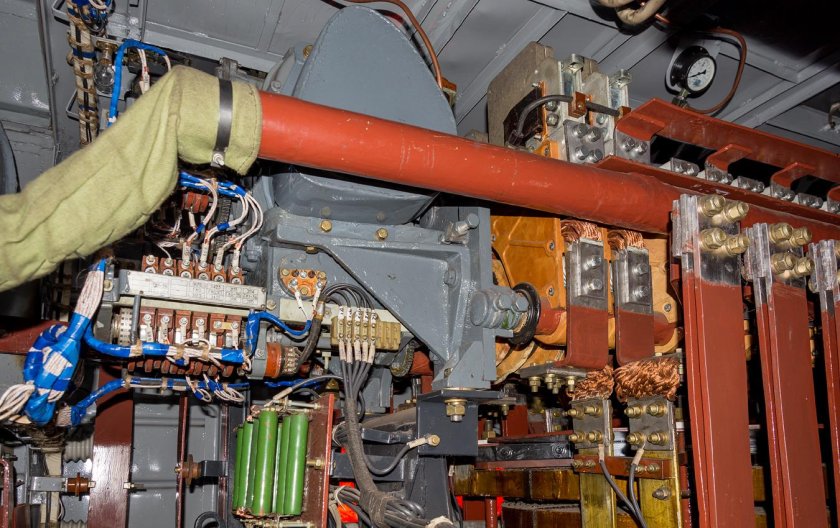 Переключатель реверсора электровоза ОПЭ 1ам