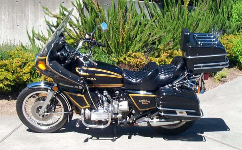 Honda gl1000 Gold Wing 1975