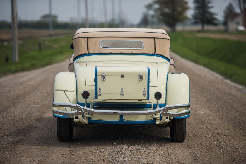 Автомобиль cordon 80