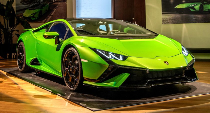 Lamborghini Huracan 2022