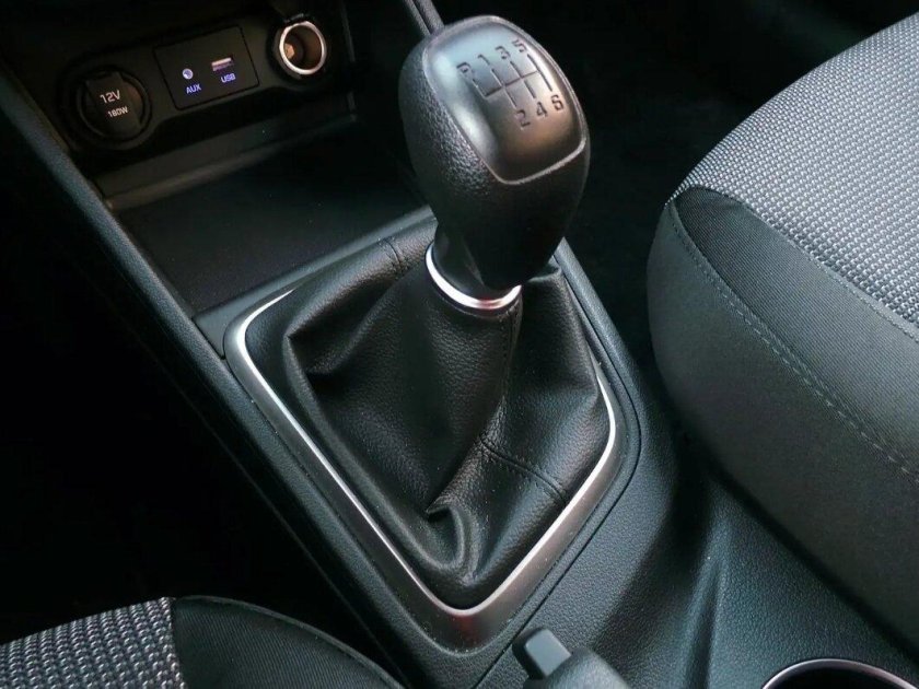 Рычаг коробки передач Hyundai Solaris