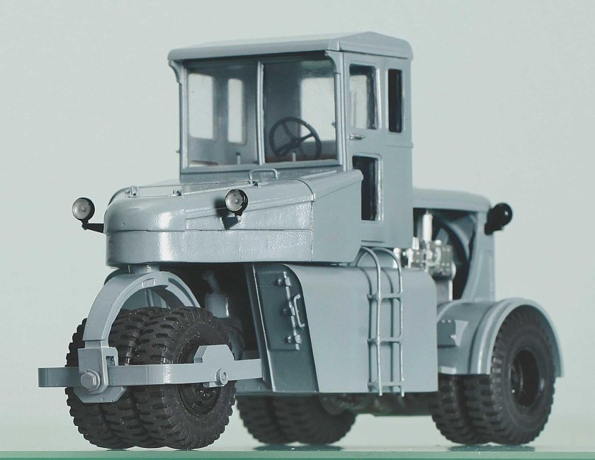 Пневмоколесный каток д-365