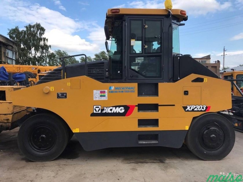 Каток XCMG XP 203