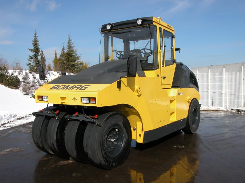 Каток Bomag BW 24 rh