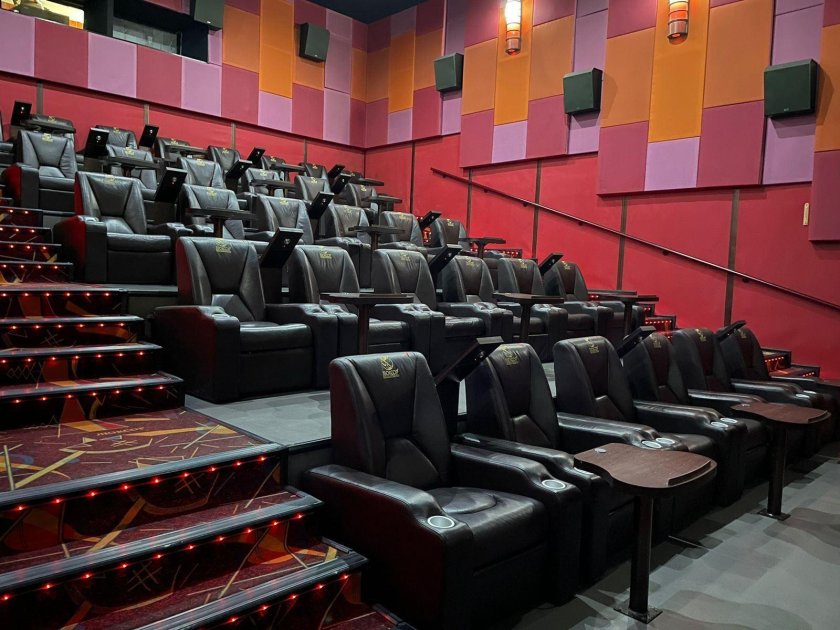 Люксор лето вип зал