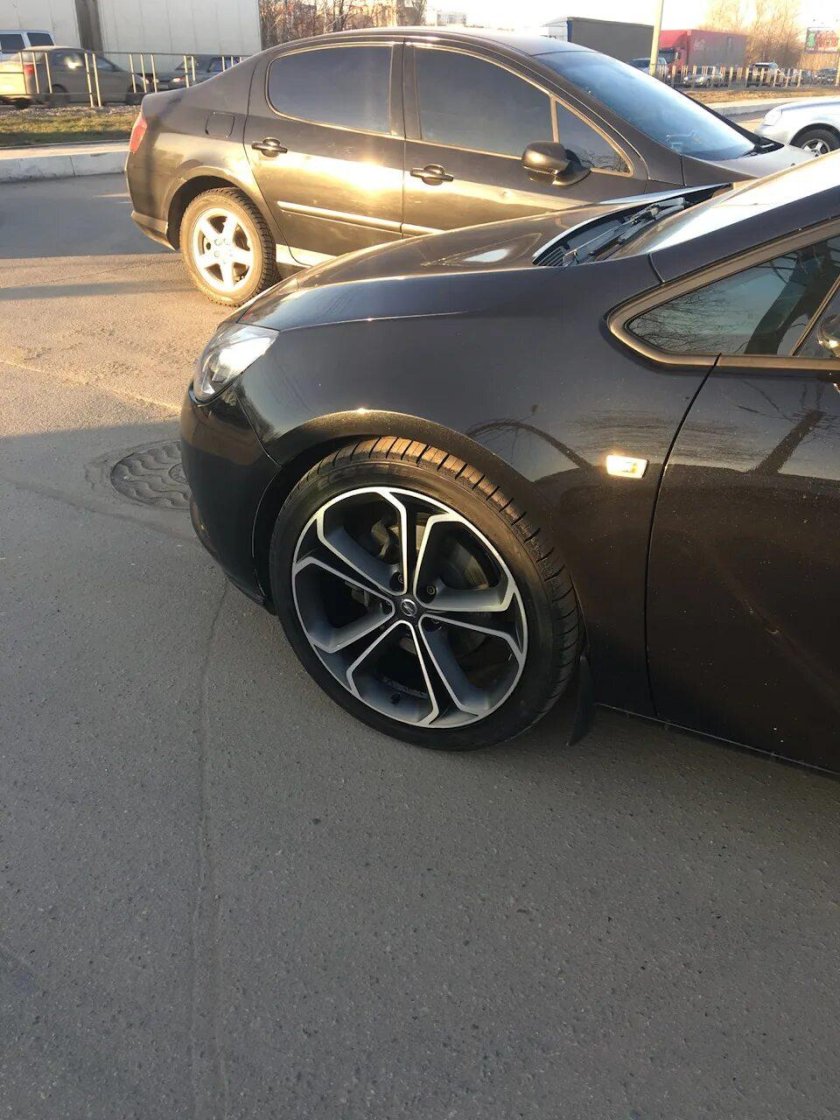 Диски Opel Astra j GTC r20
