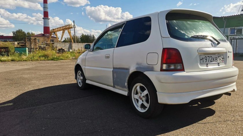 Хонда лого 2000