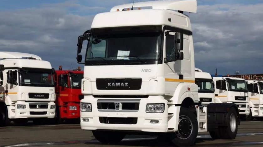 Седельный тягач КАМАЗ 5490