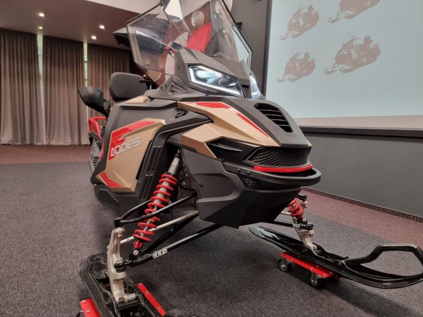 Снегохода AODES Siberia Cross 1000