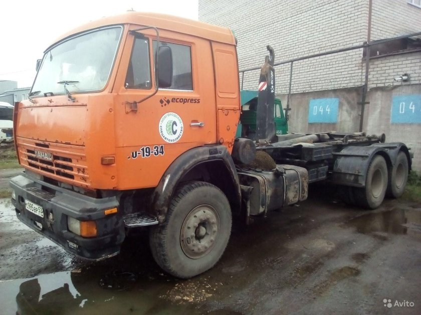 Пухтовоз с крюком