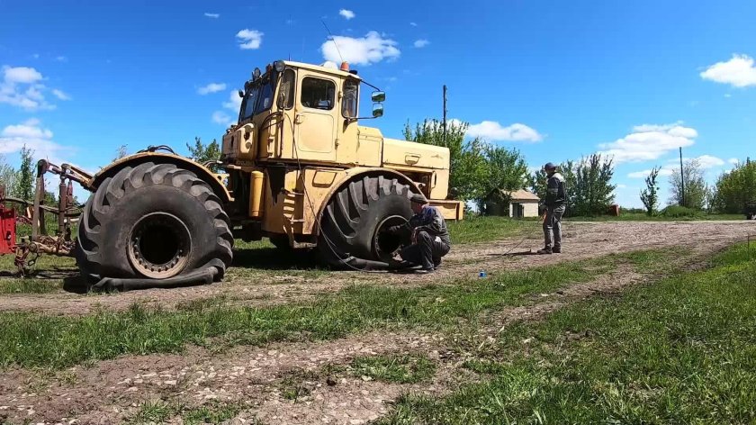 Кировец к 700 в поле