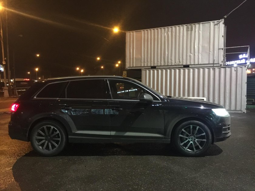 Audi q7 r19
